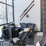 Hébergement de vacances Aurinko-saaga 2 Paritalo Lasiterassihuon By Interhome *