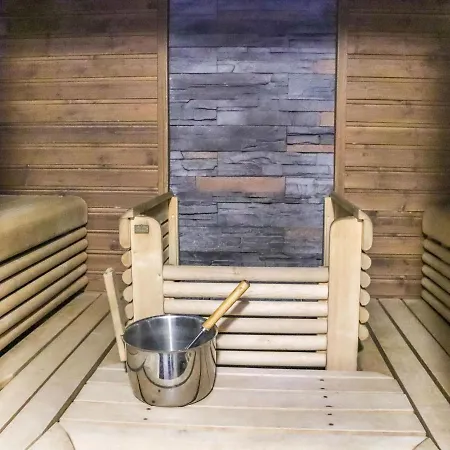 Aurinko-saaga 2 Paritalo Lasiterassihuon By Interhome * Hyrynsalmi