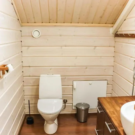 Aurinko-saaga 2 Paritalo Lasiterassihuon By Interhome