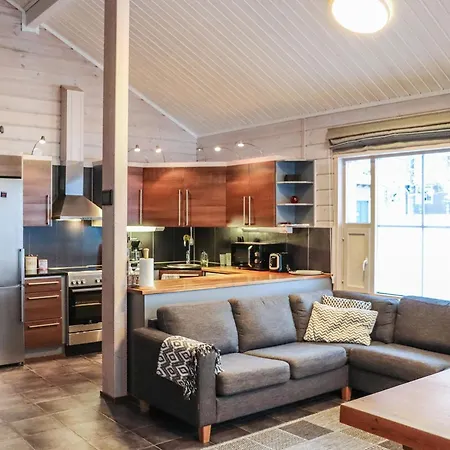 Casa de Férias Aurinko-saaga 2 Paritalo Lasiterassihuon By Interhome Hyrynsalmi